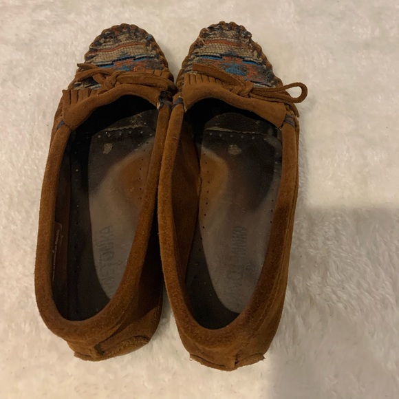 Minnetonka Aztec Moccasins - Picture 4 of 6